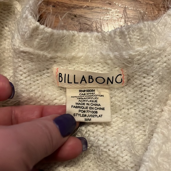 Ladies Billabong Fuzzy soft cream colored Aztec Tribal Print Sweater M - Picture 6 of 9